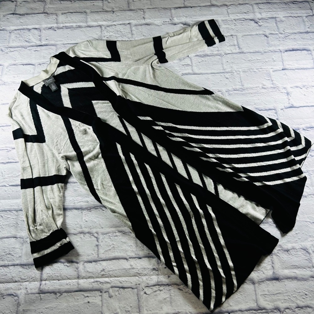 Chicos Travelers Collection Cardigan Sweater Women's 2 Large Black White Chevron
